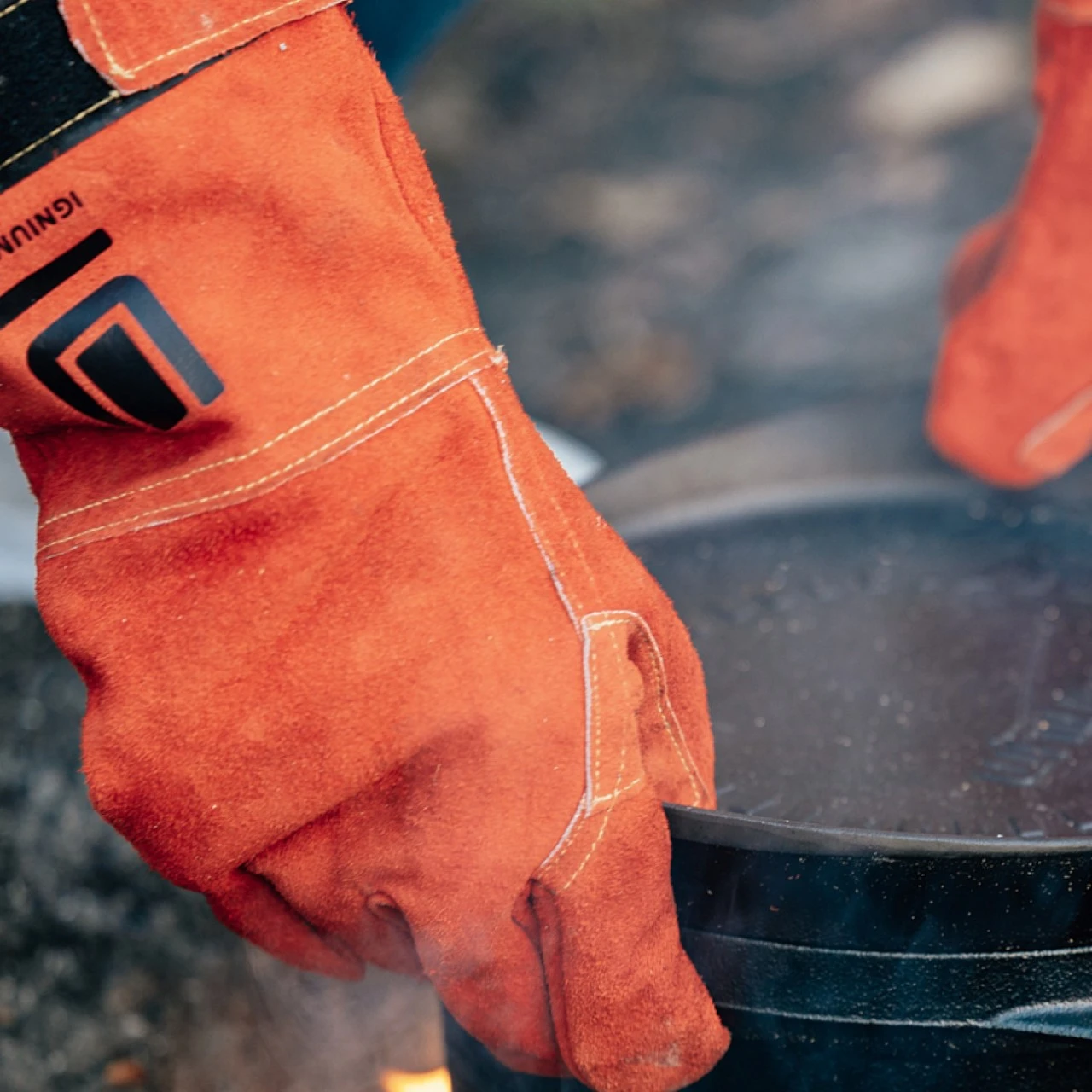 TARAN Feinschmecker Design Grill Und Feuerschale Aus Gusseisen 19 TARAN Feinschmecker Design Grill Und Feuerschale Aus Gusseisen – Bild 17