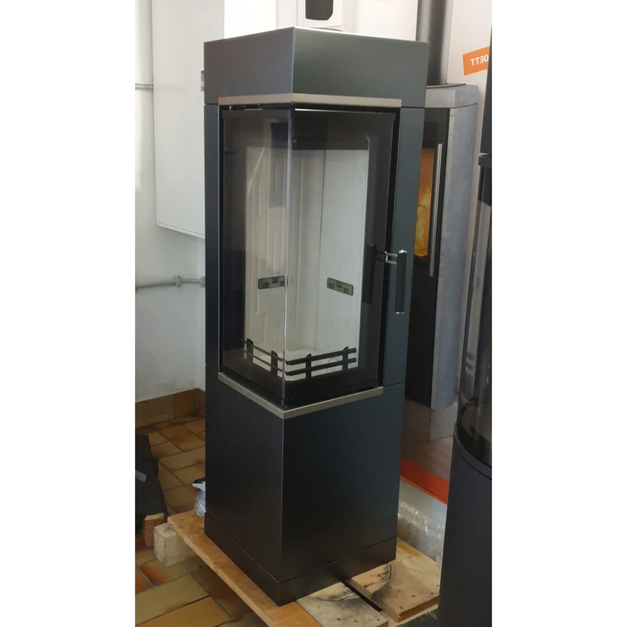 Ausstellungsstück Designer Eck-Kaminofen Aries 3E 6kW 3 Ausstellungsstück Designer Eck-Kaminofen Aries 3E 6kW