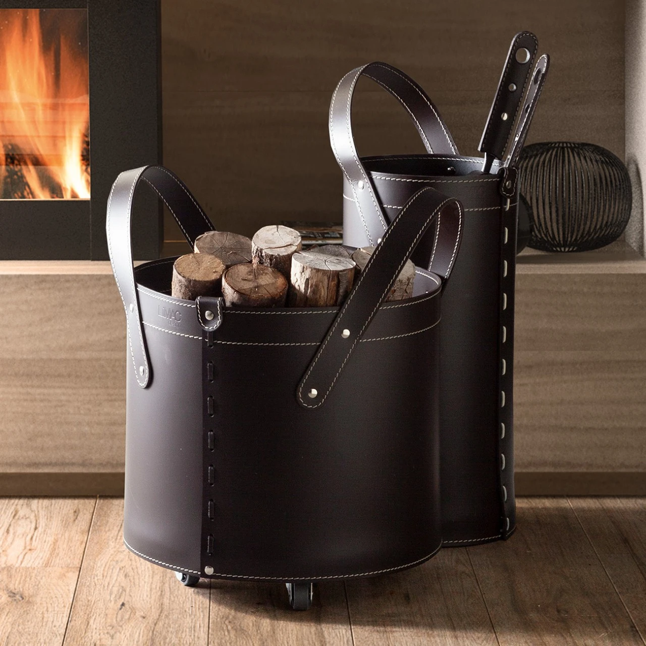 Tocad Designer Kaminbesteckset Und Holzkorb Dunkel Braun 4 Tocad Designer Kaminbesteckset Und Holzkorb Dunkel Braun – Bild 2