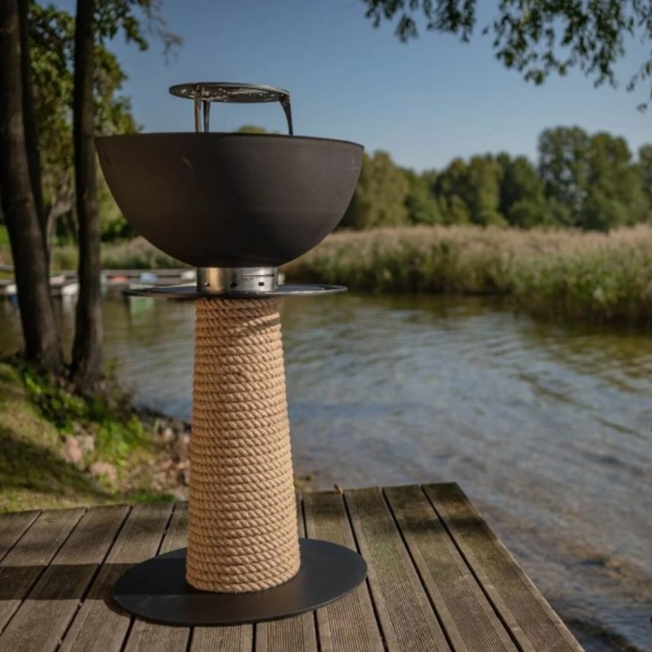 Juno 600 Gartenkamin Plancha Grill Schwarz 5 Juno 600 Gartenkamin Plancha Grill Schwarz – Bild 3