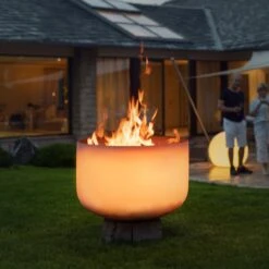 QFlame Quarzglas Feuerschale Gartenkamin Mit Beton Sockel -Heizungsanlagen quarzfeuerschale gartenkamin outdoorkamin web3 1280x1280 1