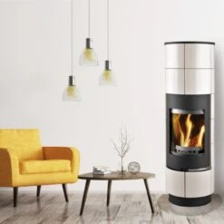 Delia Speicher-Kaminofen Mit Weißen Kacheln 7kW -Heizungsanlagen thorma design delia kaminofen web2 1280x1280